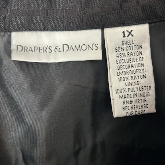 Drapers & Damon's black sequin floral jacket, size 1X.  Button front. - Picture 7 of 8